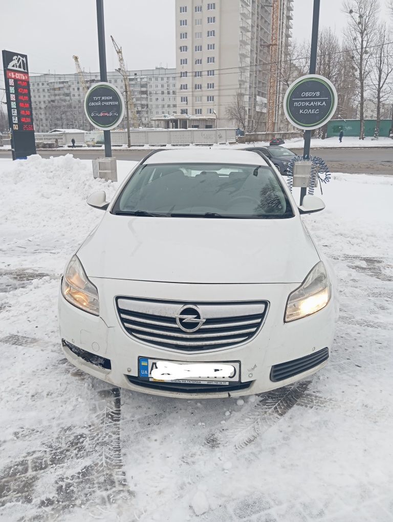 Продам Opel insignia 2.0 дизель