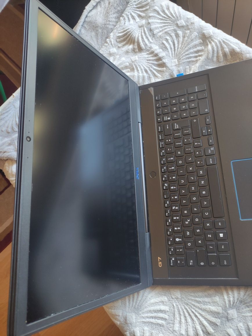 Laptop Dell G7 17" 17cali Rtx 2060 16GB Ram z możliwością dołożenia