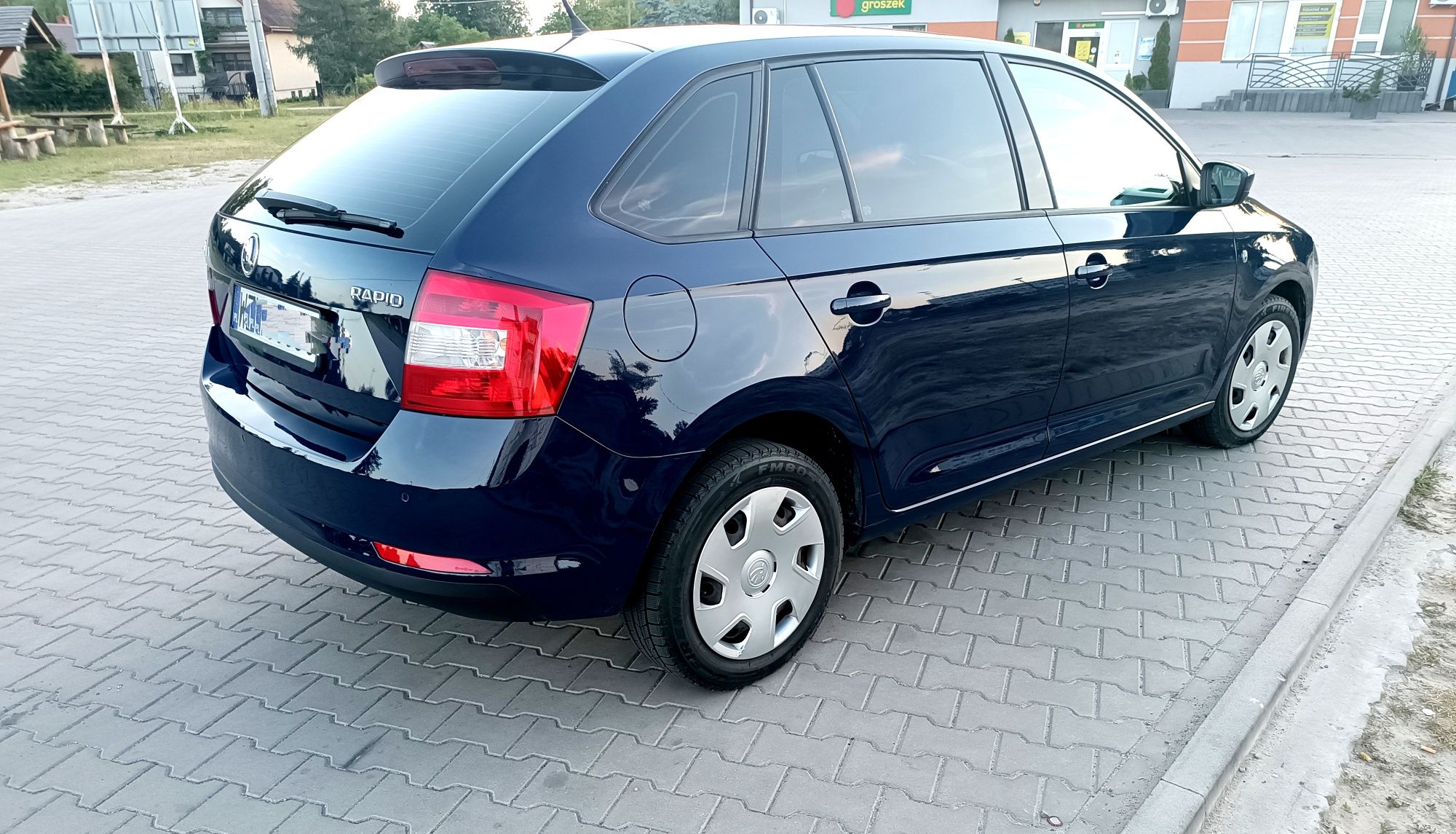 Zamienię lub sprzedam Skoda Rapid 1.6tdi Hatchback 2014r