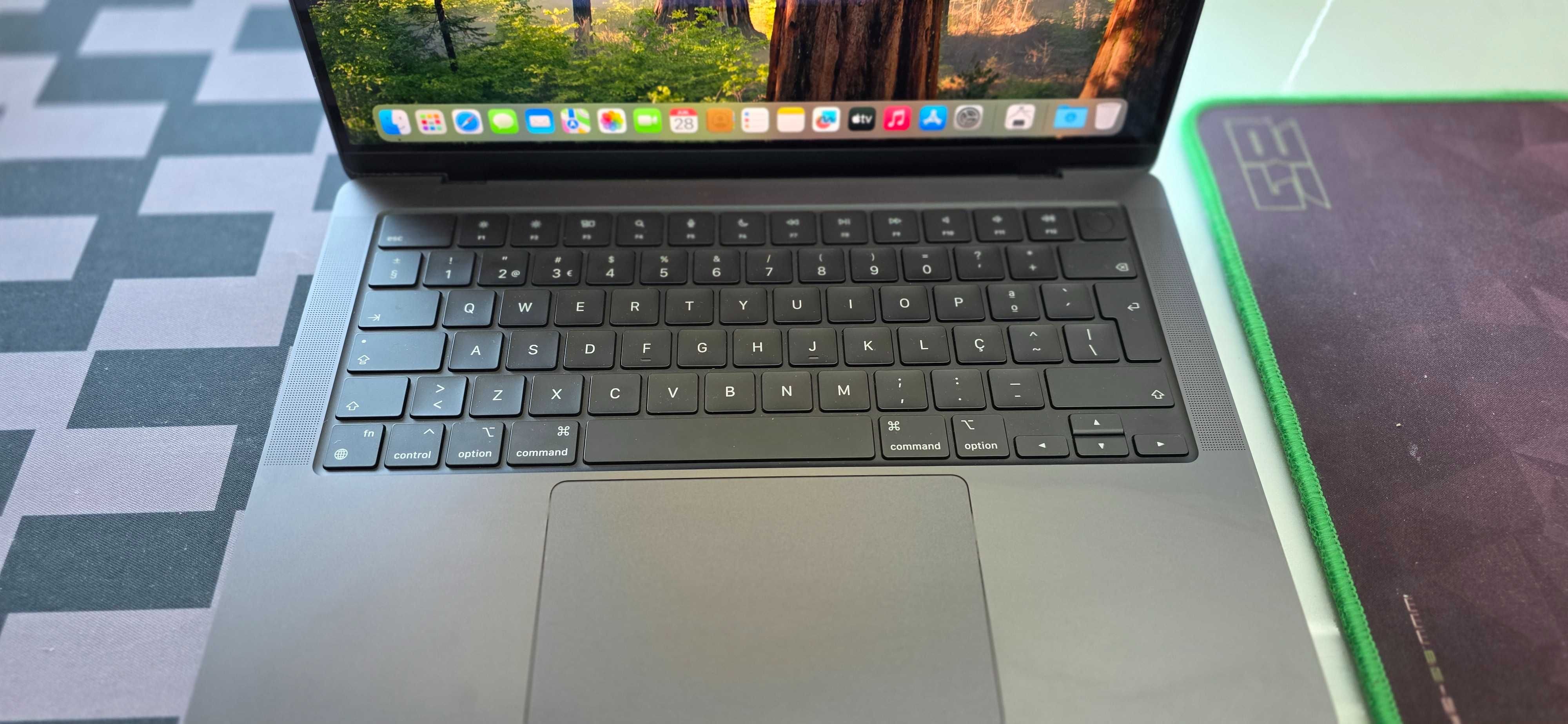 MacBook Pro "14" M4 | 16 GB| 512 GB SSD Portugues