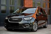 Chrysler Pacifica LIFT eHYBRID plug-in RADAR kamera 360