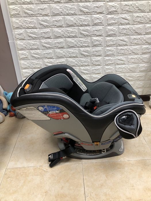 Автокрісло Chicco Nextfit Zip Група 0+/1/2 (0-30кг) изофикс ізофікс