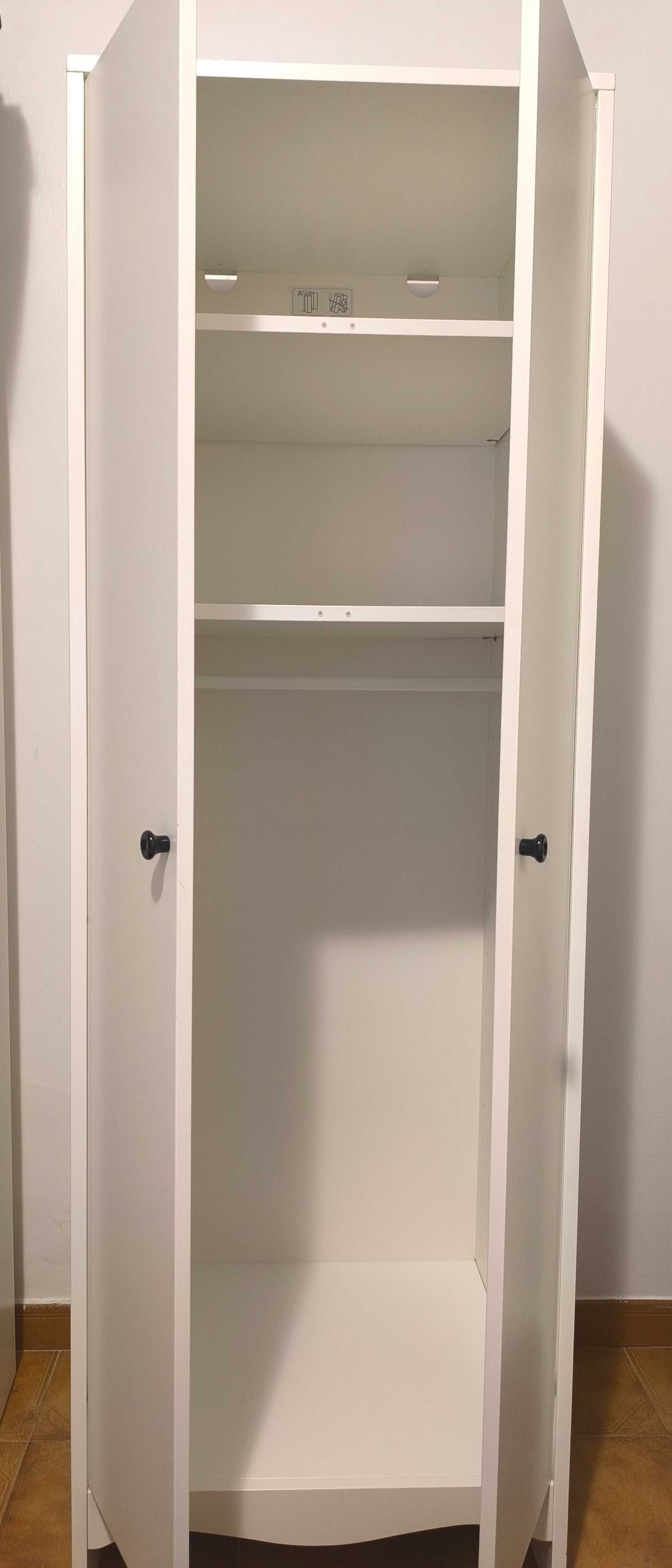 2 Roupeiros iguais Ikea