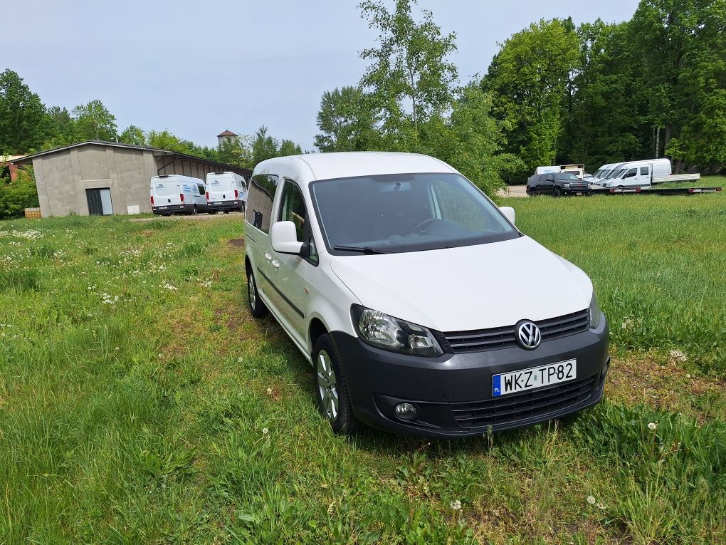 VW Caddy 1,6 tdi 7 osób  long