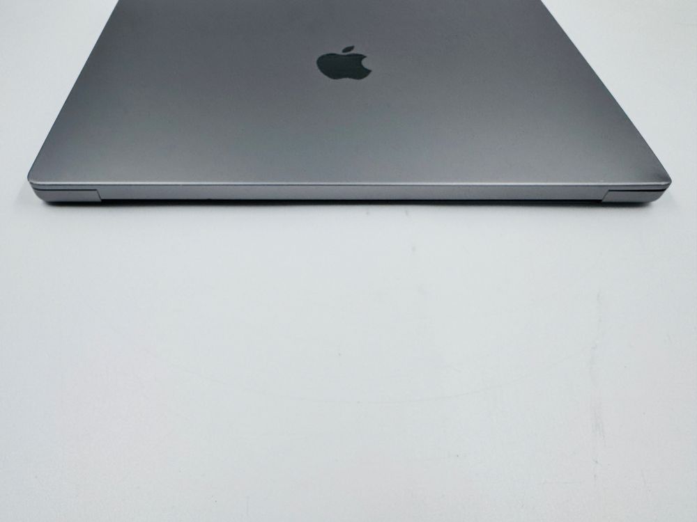 Macbook Pro 16 2021 M1 Max 64GB RAM 1TB SSD IL5820