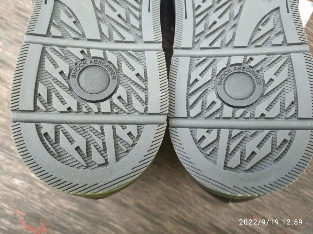 Продам мужские туфли Clayan ( кожа ) размер 44 - 44,5