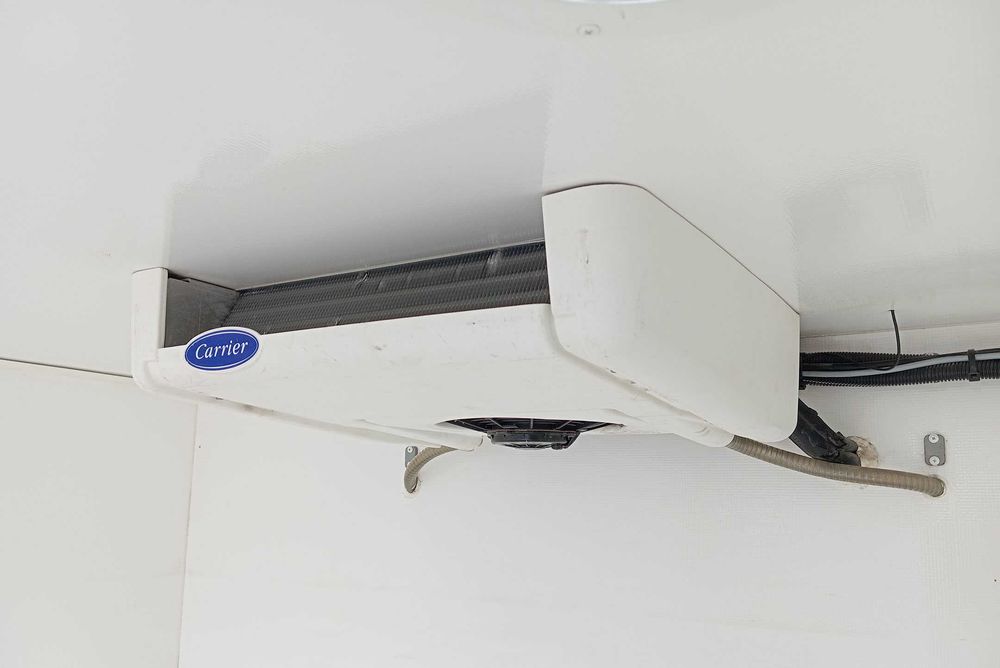 Wypożyczalnia Wynajem Wynajmę Bus CHŁODNIA / MROŹNIA ___3,70X2,0  ___