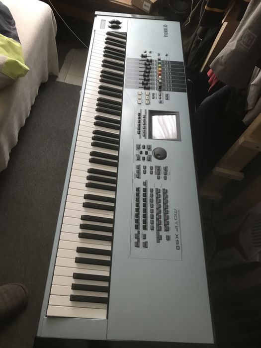 Yamaha xs8 workstation
