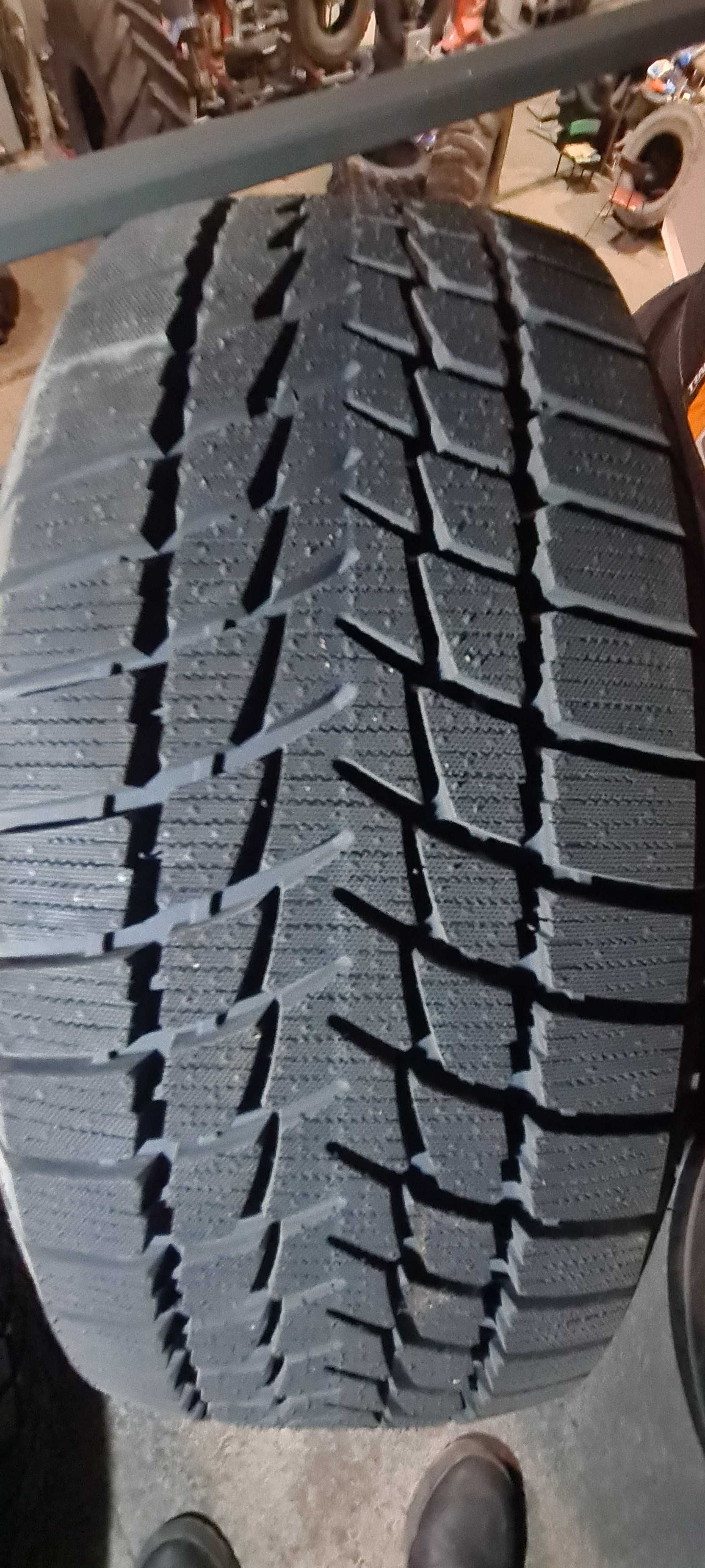 Opony 215/60R17 Radar NOWE ZIMA *S