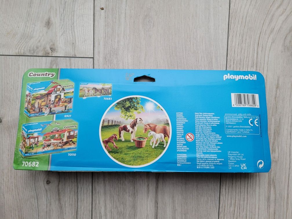 Playmobil 70682 - Kucyk ze źrebakami - NOWE