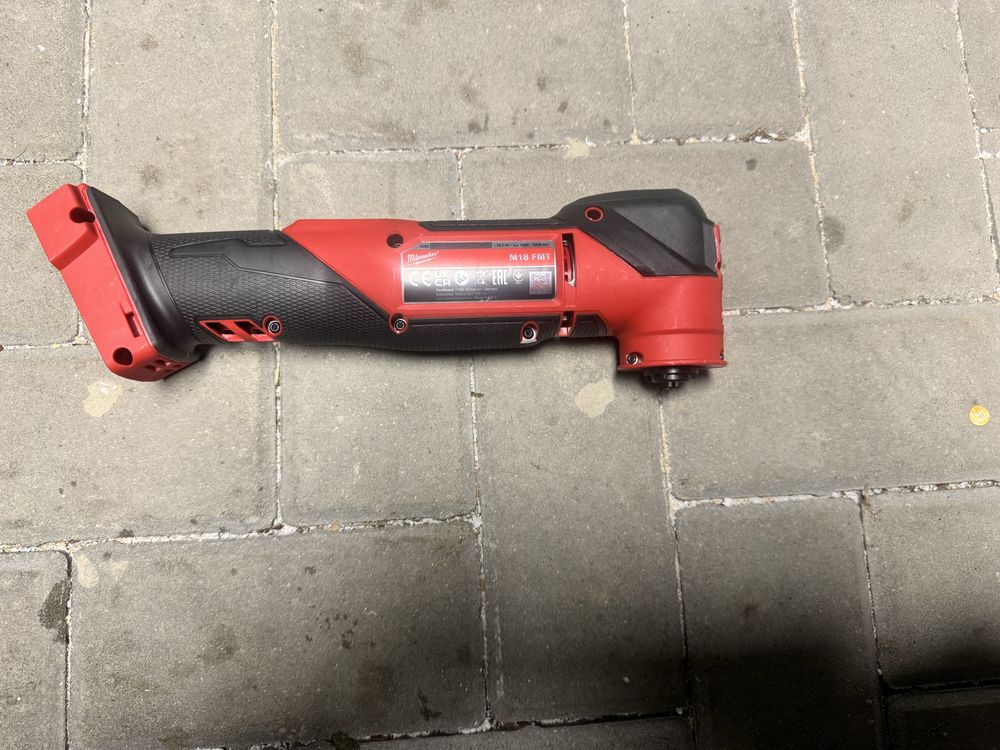 Narzędzie wielofunkcyjne Milwaukee M18 FMT-0