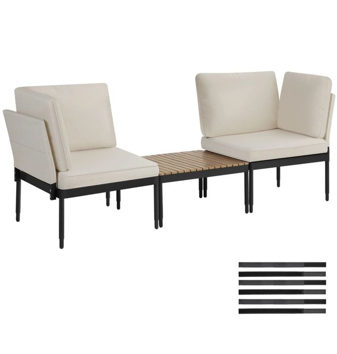 Zestaw mebli balkonowych/tarasowych, sofa lub fotele ze stolikiem.