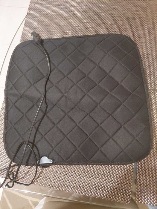 Авточохол Lavita 140404BK з підігрівом LA 12 В Чорний