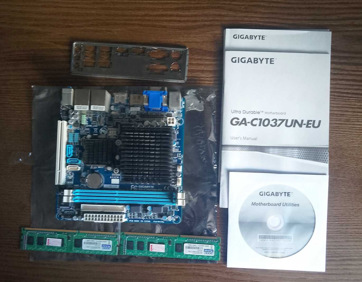 Системна плата Mini-ITX GA-C1037UN-EU проц Celeron 1037U + память 4GB