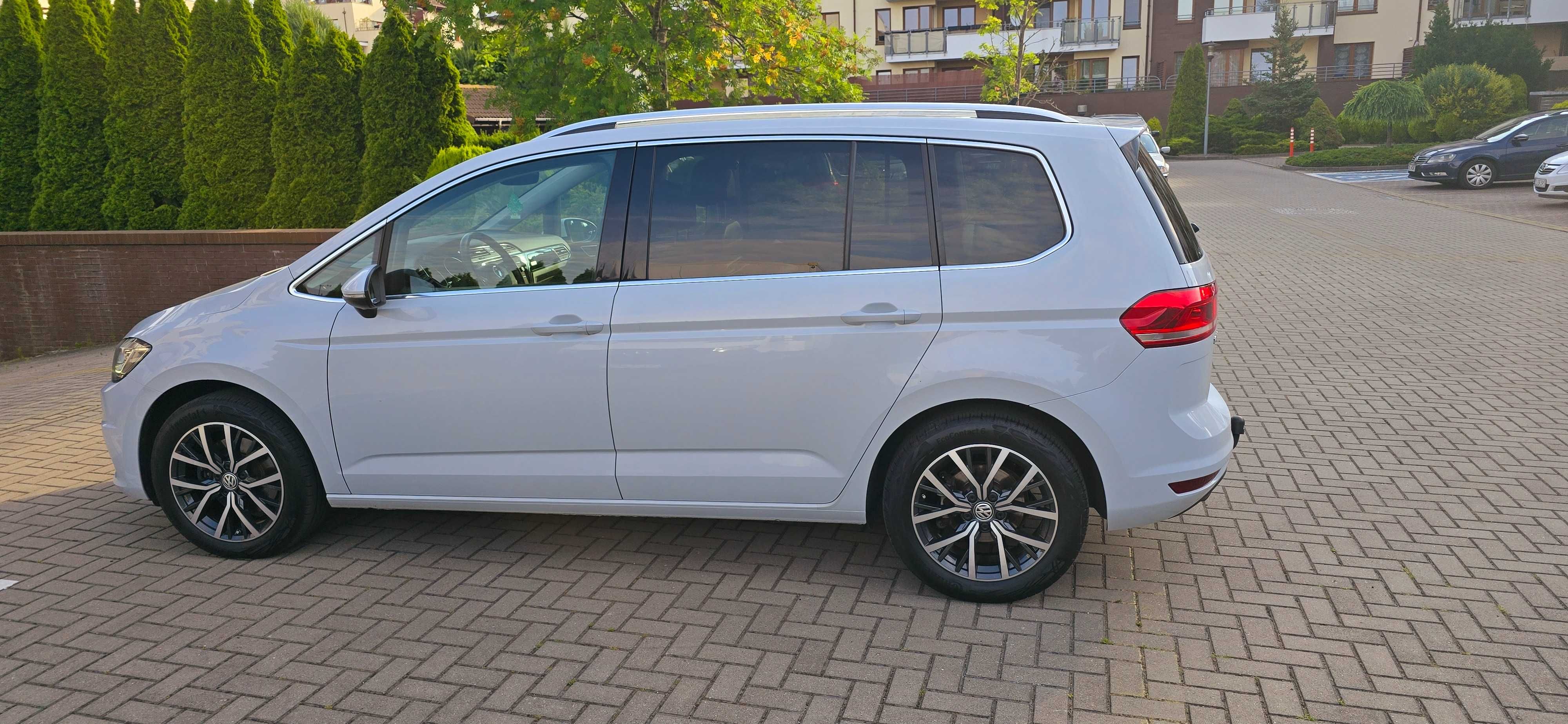 VW Touran III 2.0 TDI  wersja highline 2018
