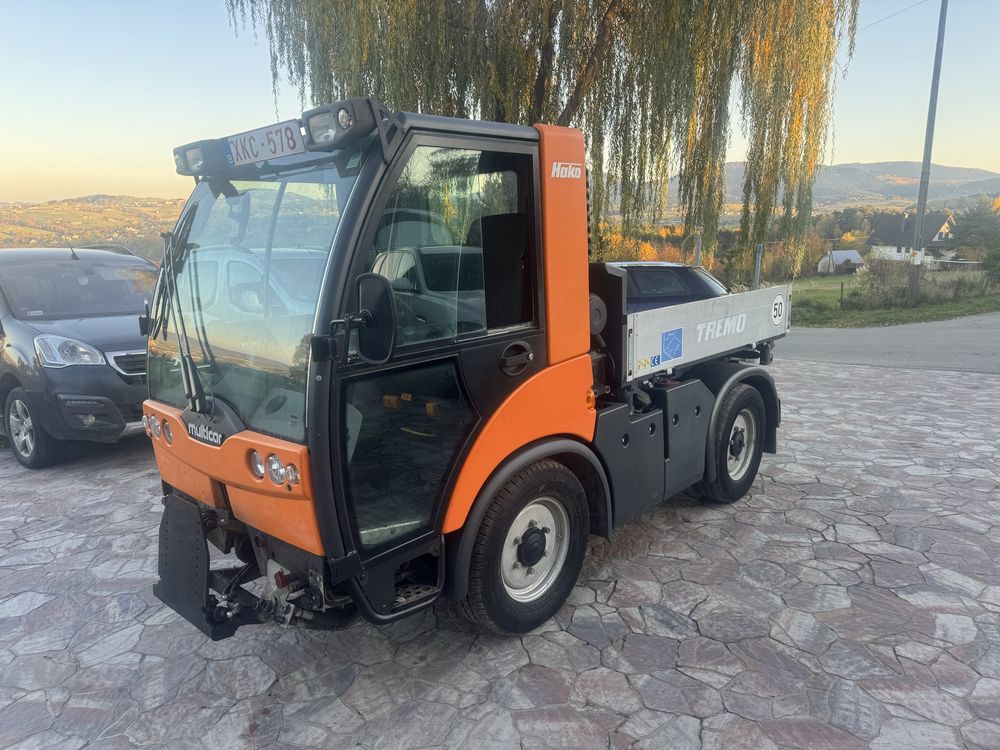 Hako multicar 4x4 tremo polewaczka zamiatarka myjka zima pług piaskark