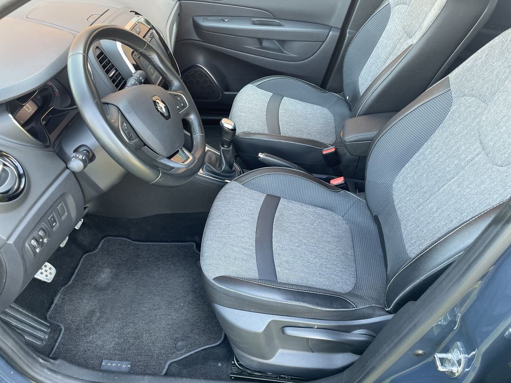 RENAULT CAPTUR EXCLUSIVE 2018 FULL EXTRAS