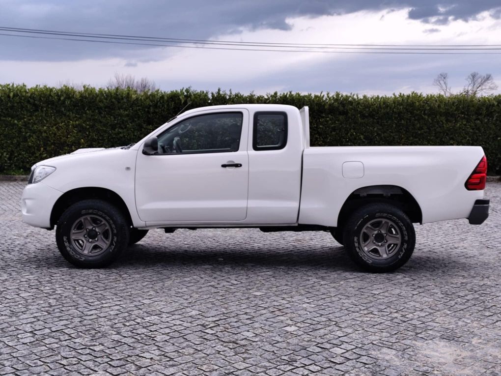 Toyota Hilux 2.5D4D 4x4 4 Lugares