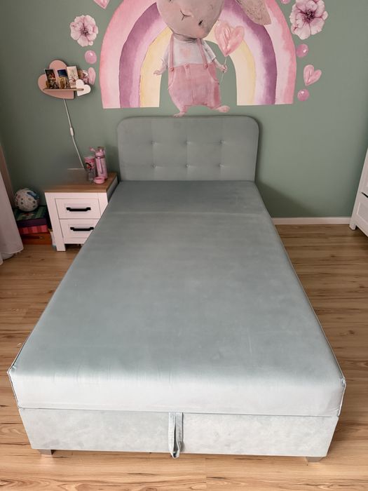 Łóżko jednoosobowe, tapczan