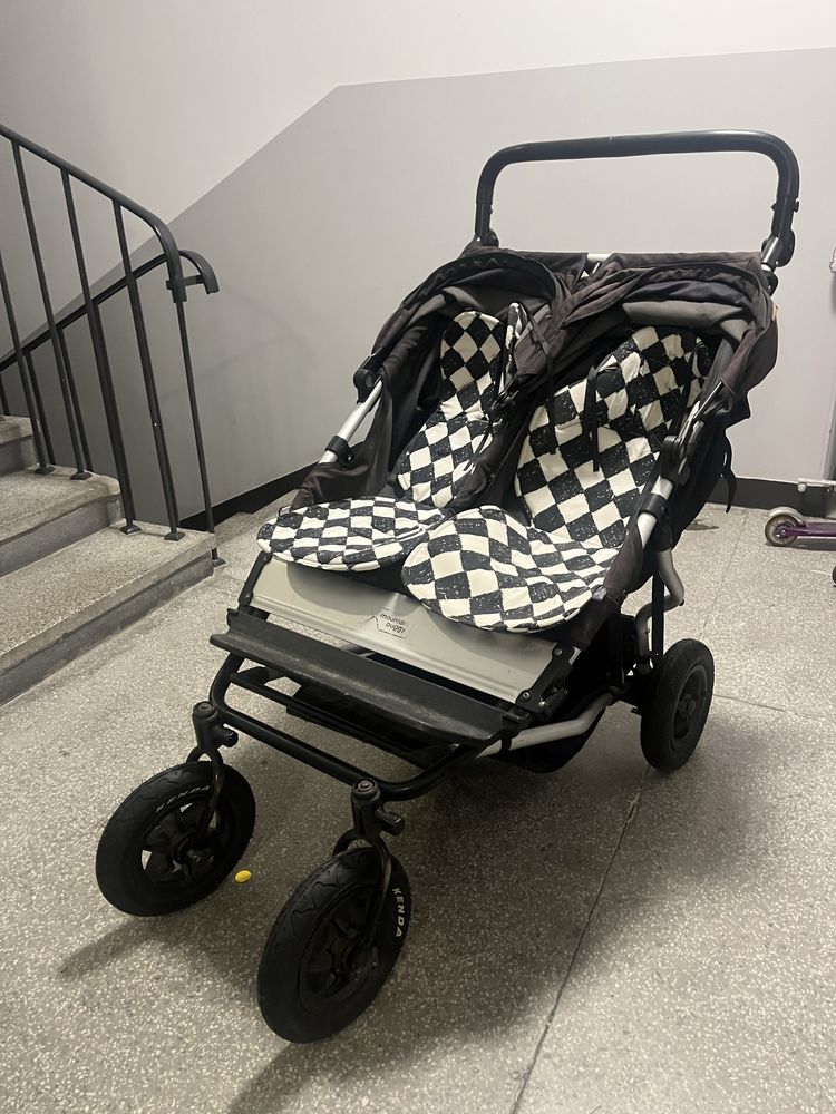 Wózek dla dwójki dzieci / wózek dla bliźniaków Mountain Buggy duet
