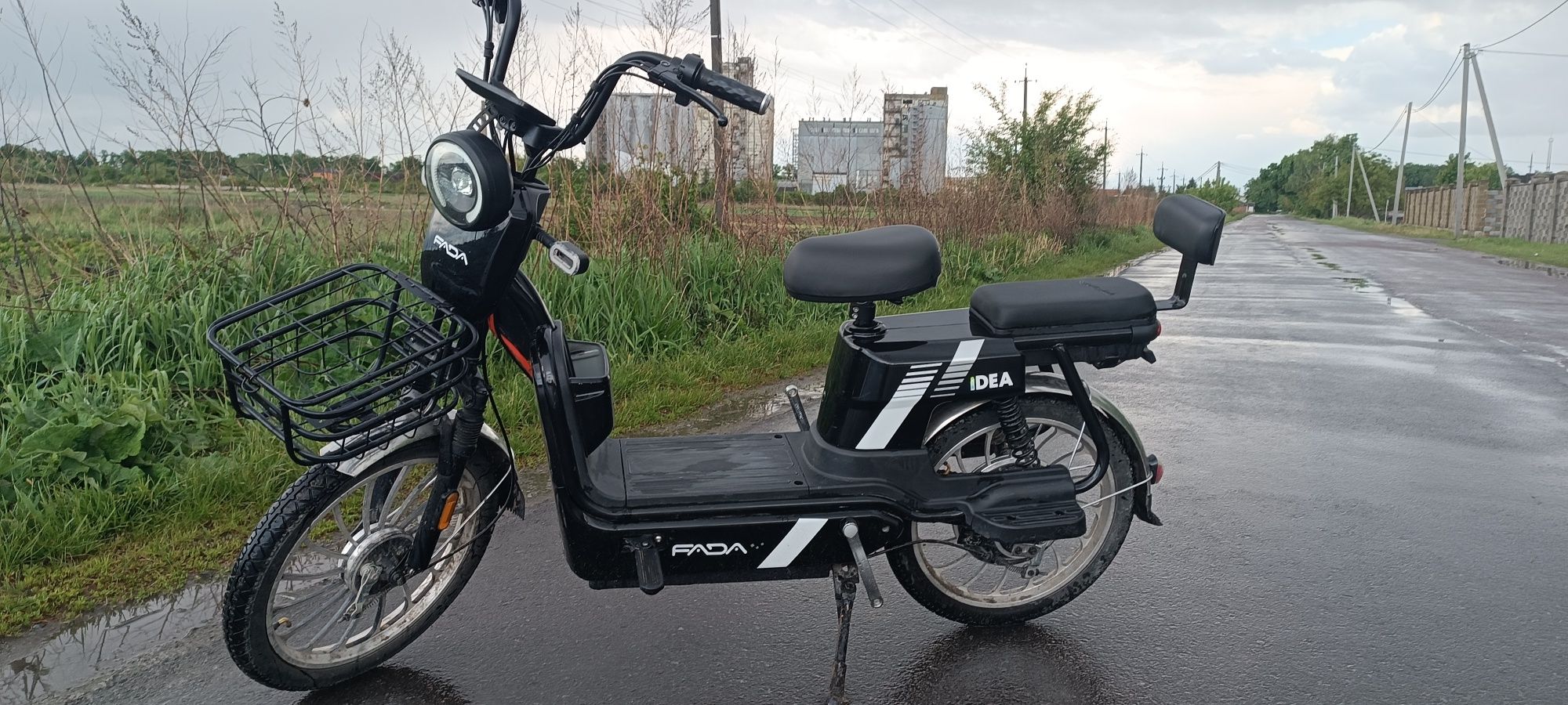 Продам скутер хороший стан