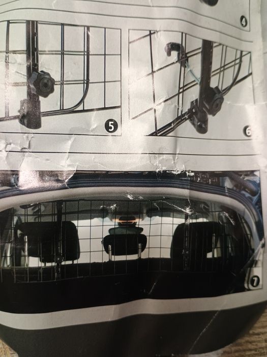 Kratka dla psa do bagażnika samochodu oddzielenie