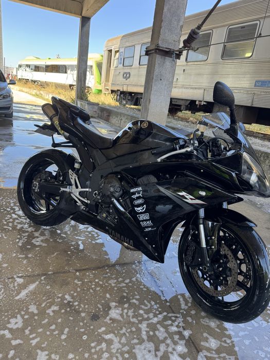 Yamaha r1 2008 rn19