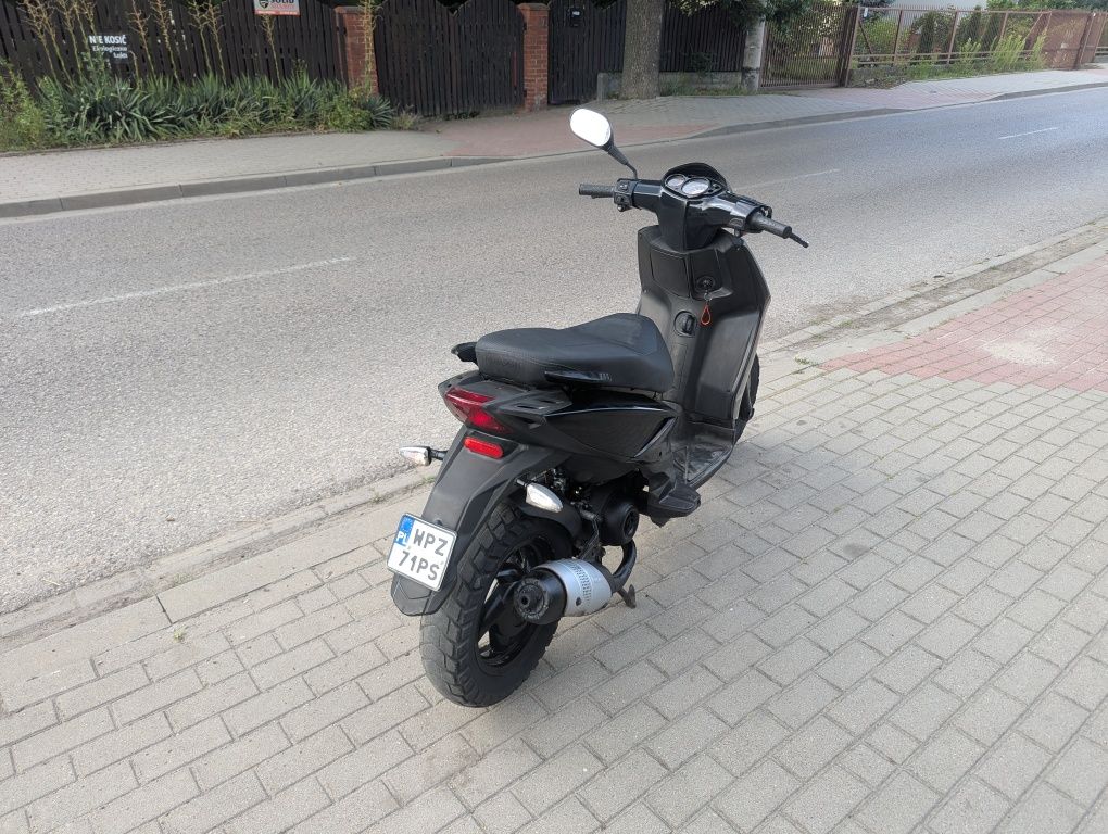 Piaggio Typhon 50 2t Leovince Zadbany Na Dawód