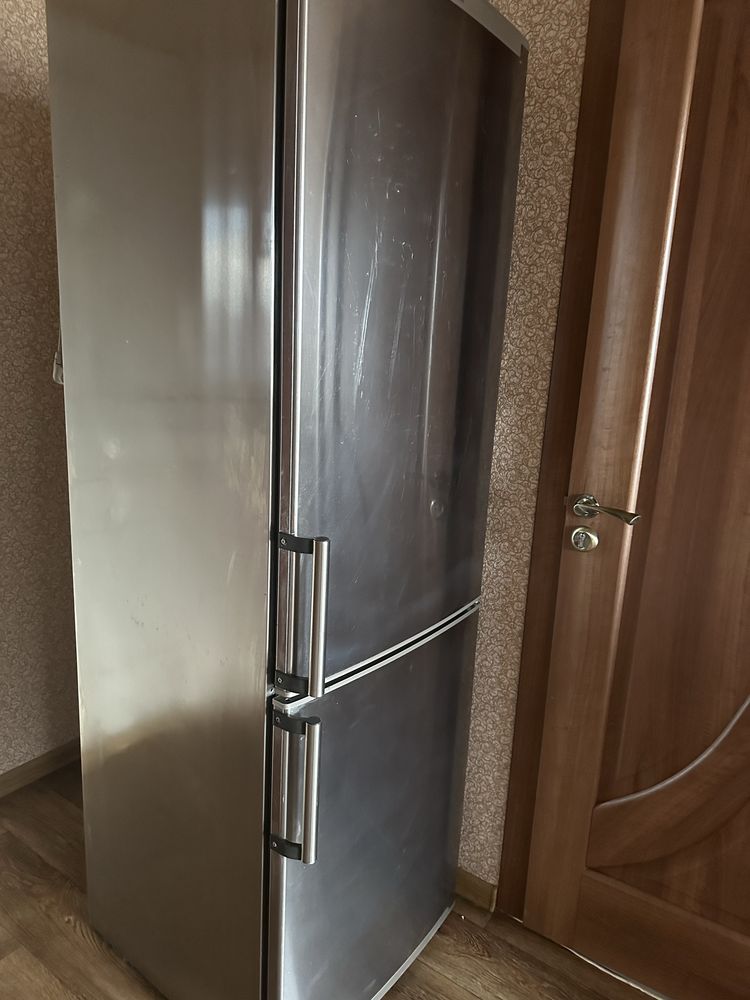 Холодильник Siemens