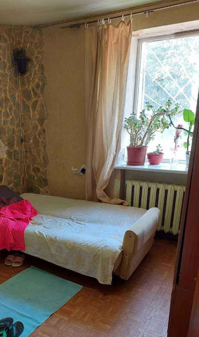 4-комн. квартира на Ак. Королева