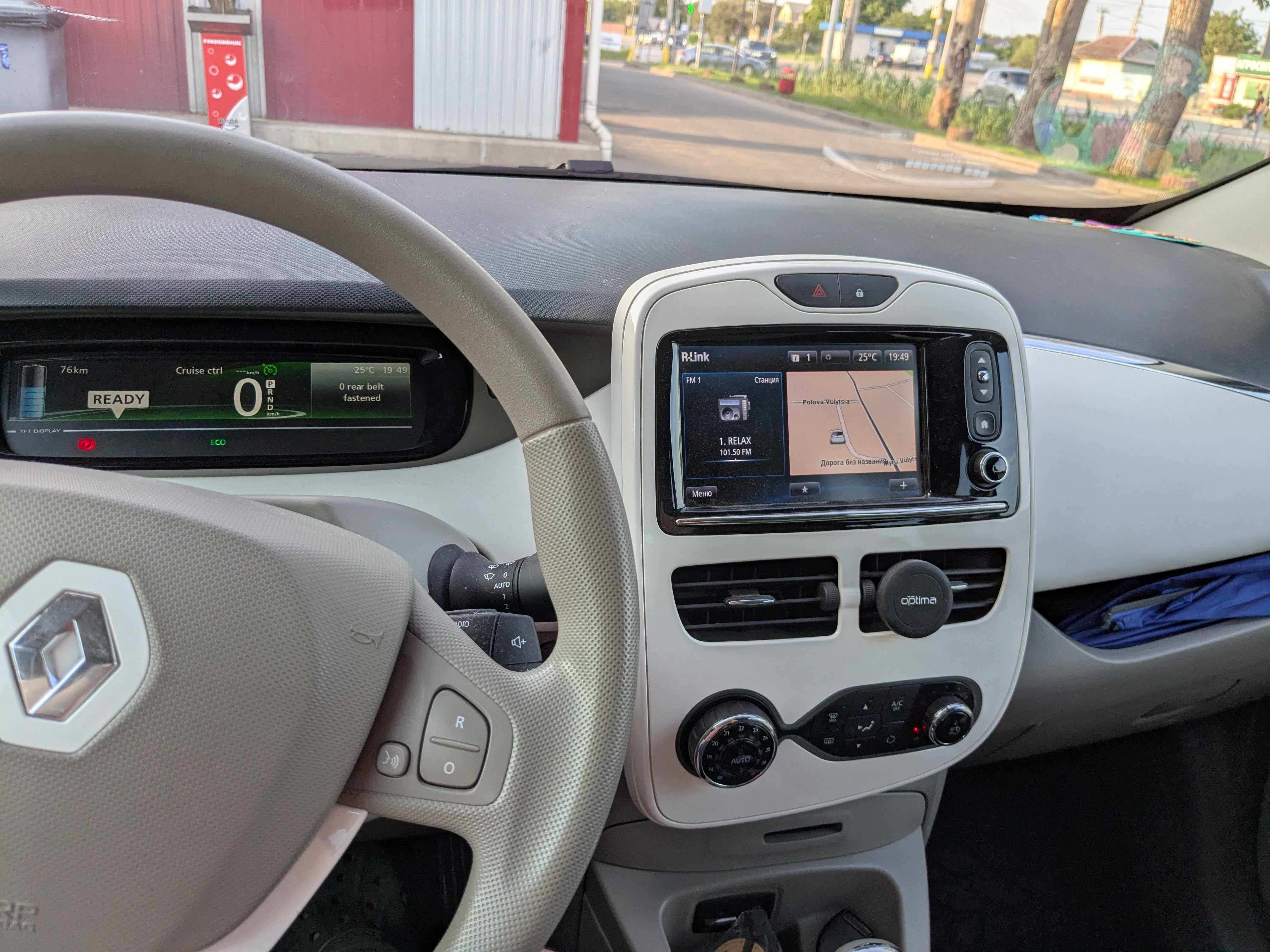 Renault Zoe 2015 240 25.9 kWh (88 к.с.) • Base