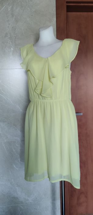 Piękna romantyczna sukienka mgiełka falbany żabot wiskoza 36 38