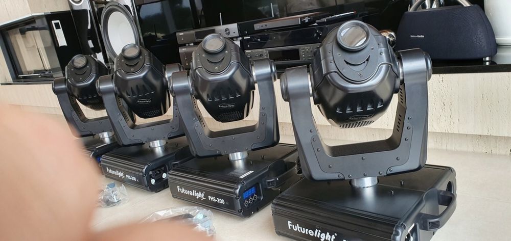 Robos Moving Head Futurelight PHS- 200 (como novo)