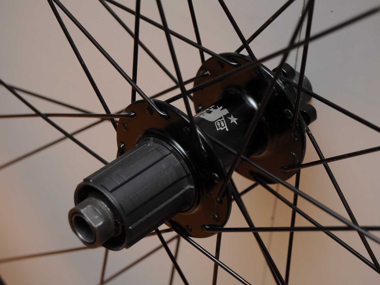 Koła Marin Bikes gravel szosa  12x100, 12x142mm 700c 28" komplet