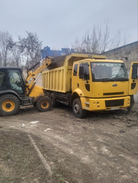 Послуги єкскатора JCB