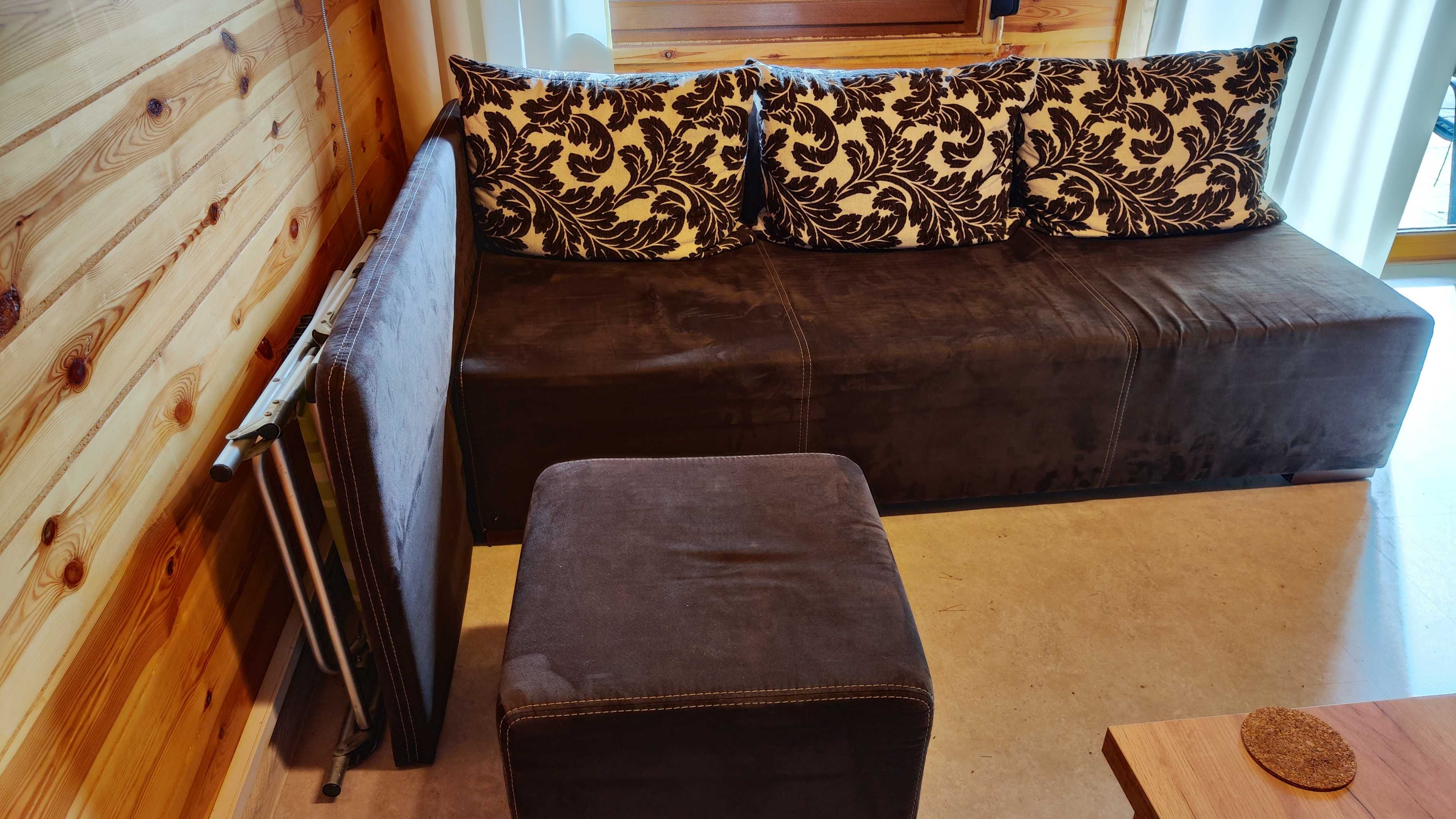 Sofa rozkładana brązowa z pojemnikiem na pościel