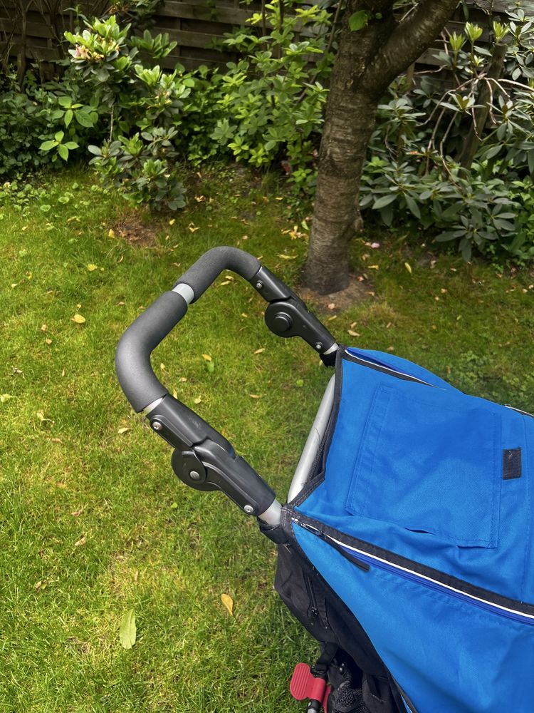 Wózek spacerowy trójkołowy biegowy nipper out n bout