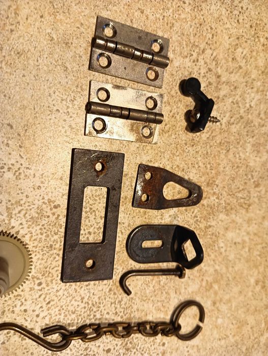 Stare części do zegara