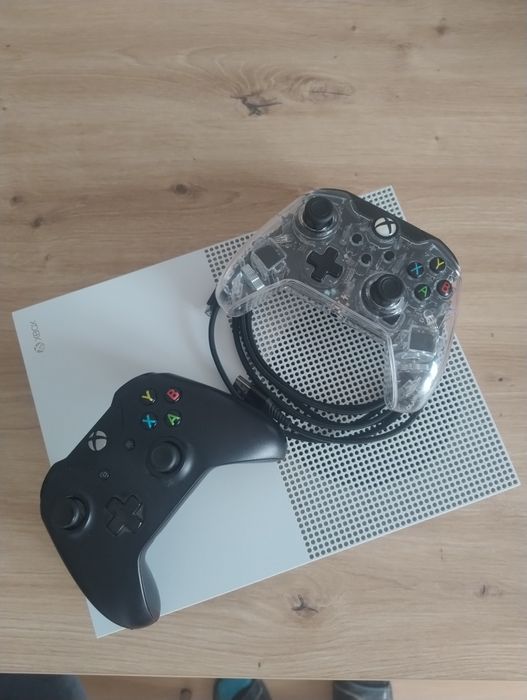 Xbox One S sprzedam
