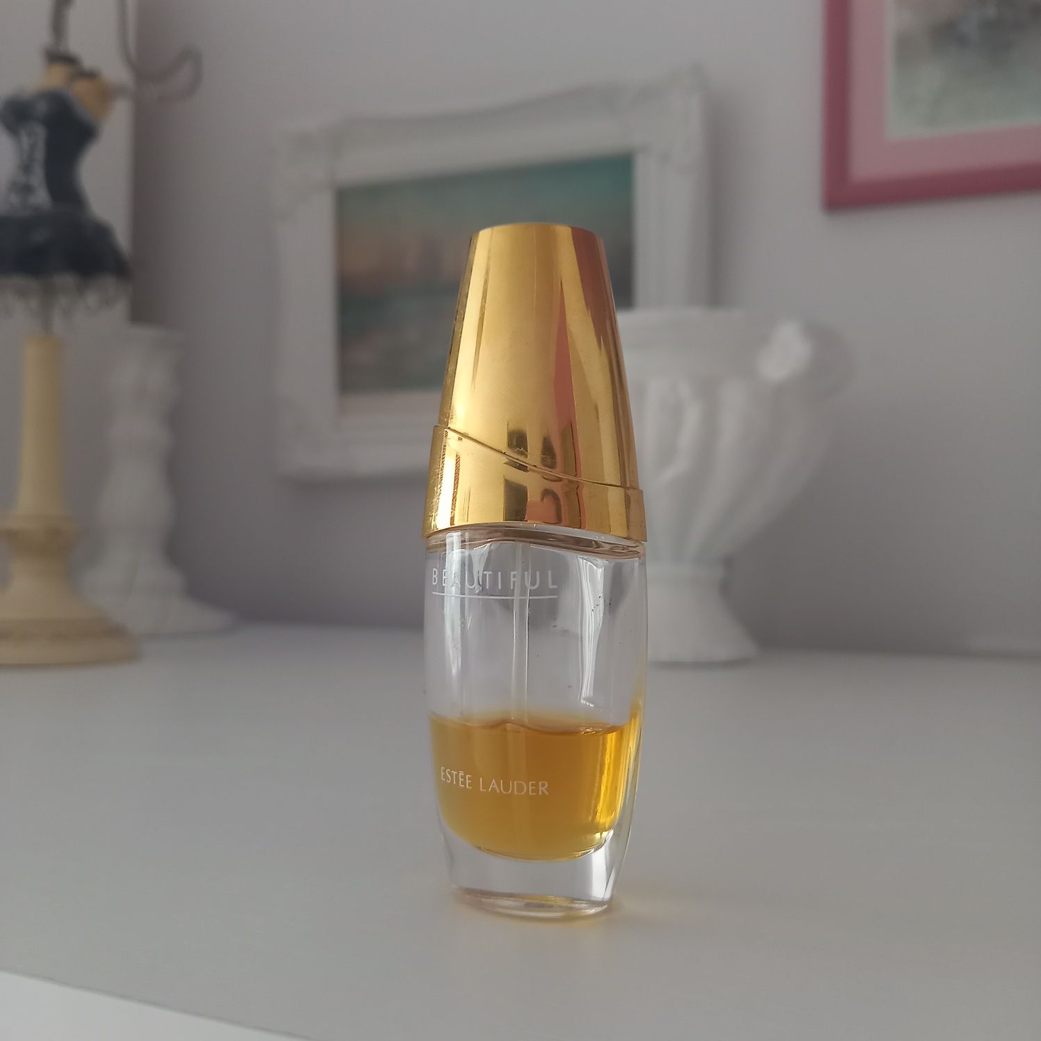 Piękne perfumy kwiatowe Estee Lauder Beautiful Eau de parfum