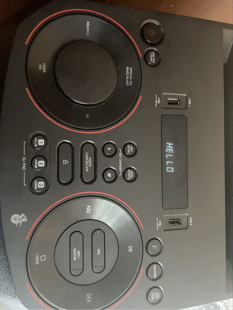 Vendo Lg xboom Ong em perfeito estado nem nenhum detalhe, descrição