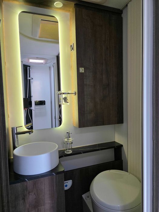 Kamper Wynajem VIP 5 Zimowy Bogate Wyposażenie do wynajęcia Camper