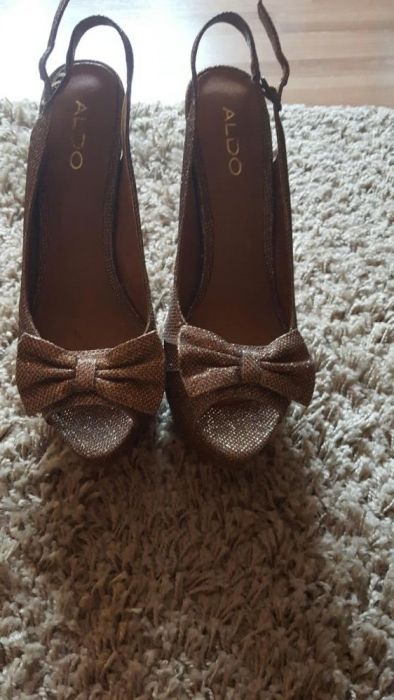 Szpilki odkryte ALDO kokardka brokat obcasy