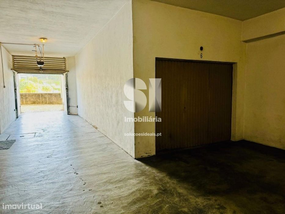 Garagem Rua Carlos Seixas