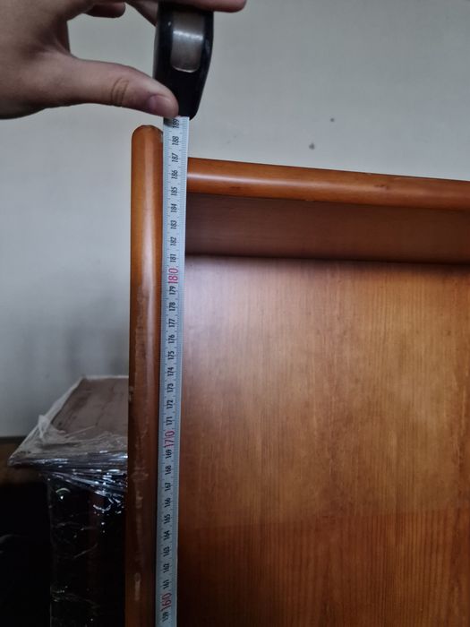 Armário de pinho maciço cerne