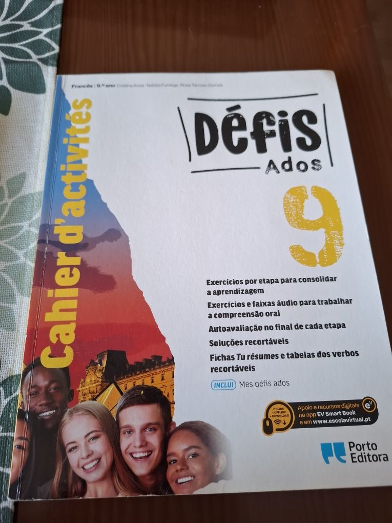 Livros de fichas do 9 ano