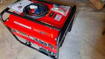 Gerador a Gasolina. 5,5 KVA. COMO NOVO!