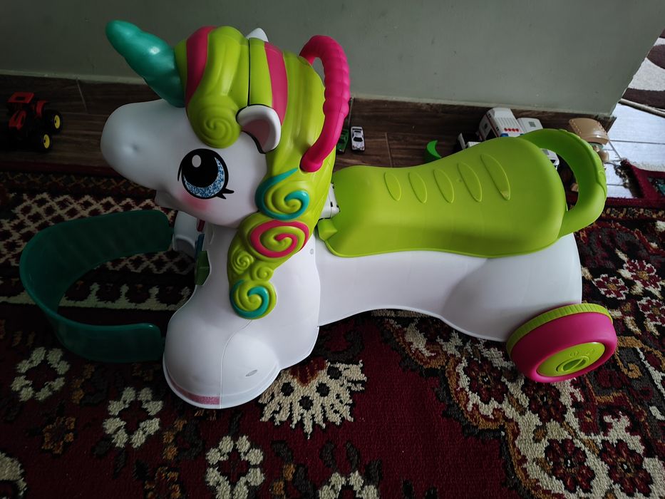 INFANTINO интерактивный розвивальний 3.1 единорог 
PO3BMBanbHni LeHTp