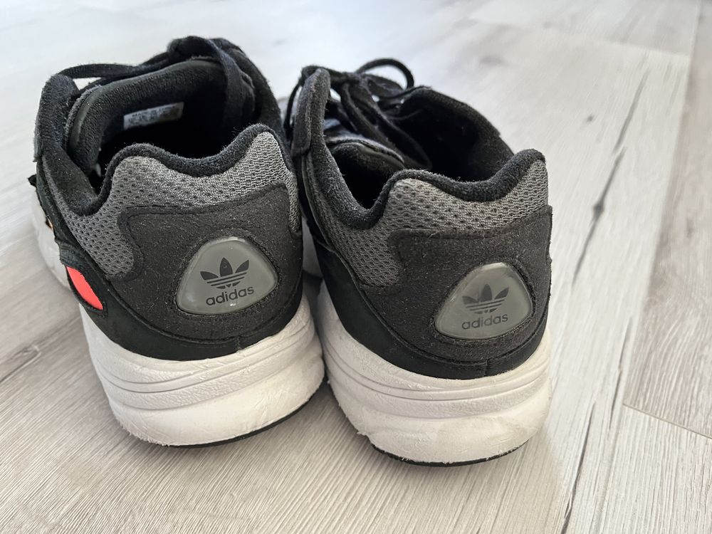 Buty sportowe chłopięce adidas roz 38