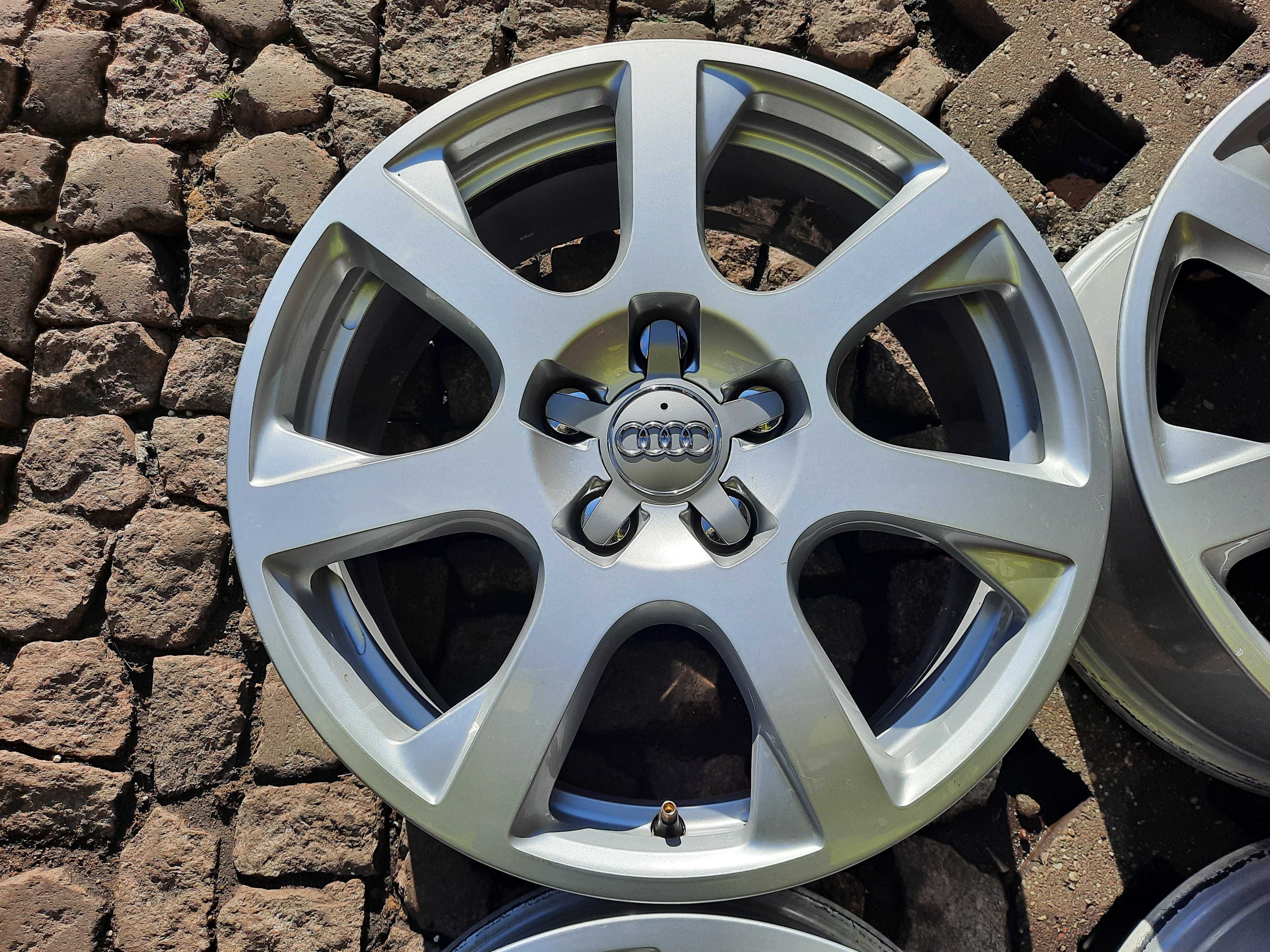 Oryginalne felgi aluminiowe AUDI 17" 5x112x66,5 Q5 A4 B8 B9